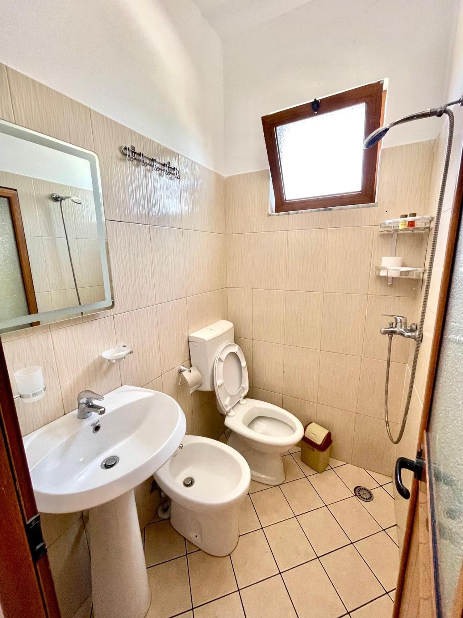 Xhou'S Home Shkoder Exterior photo