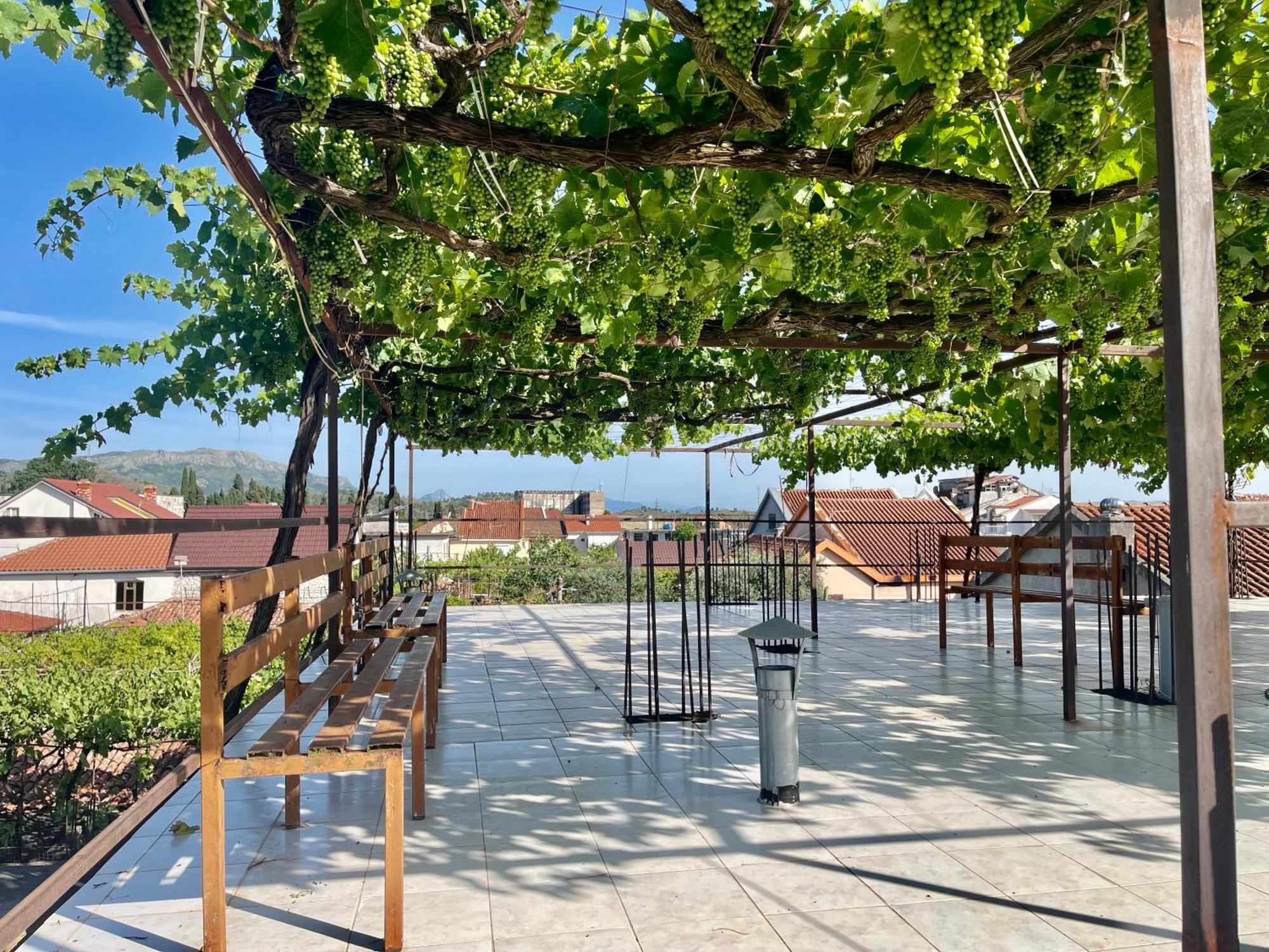 Xhou'S Home Shkoder Exterior photo